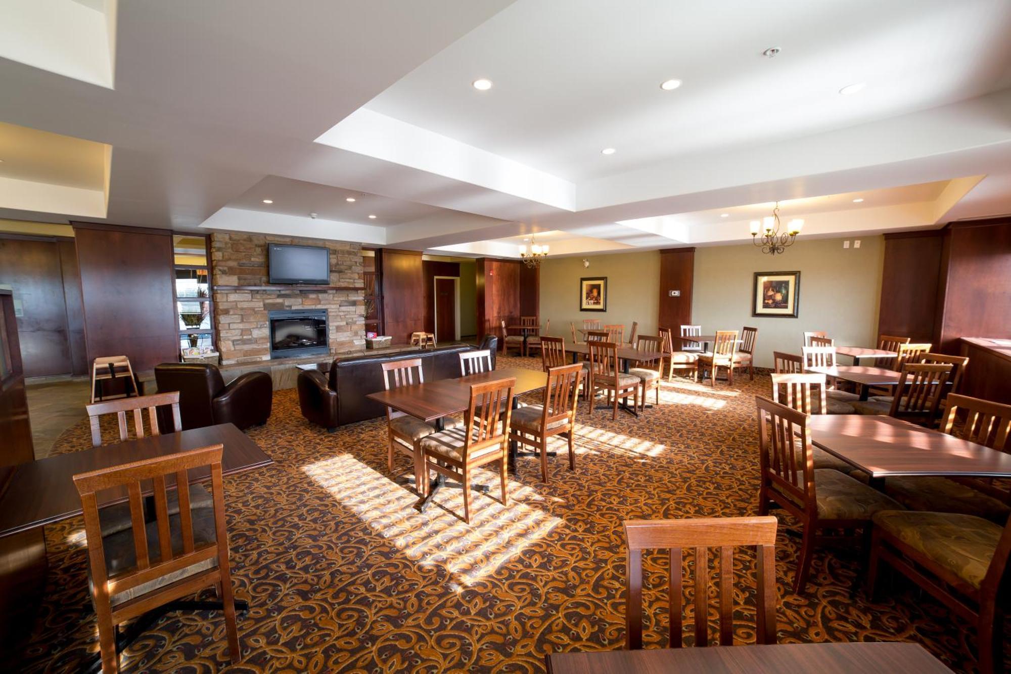 Holiday Inn Express & Suites Drayton Valley By Ihg Bagian luar foto