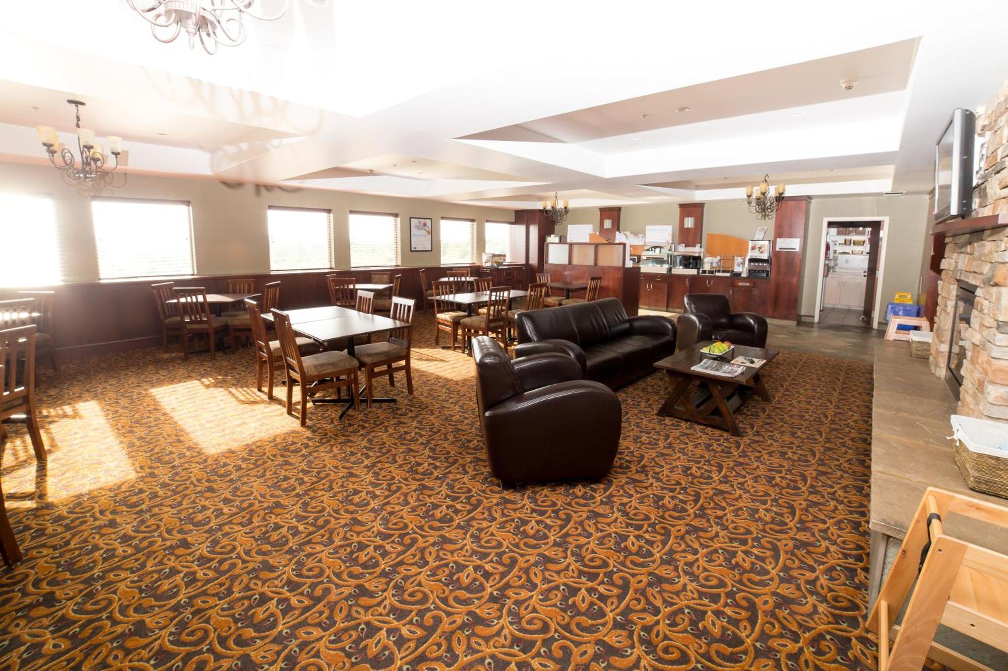 Holiday Inn Express & Suites Drayton Valley By Ihg Bagian luar foto