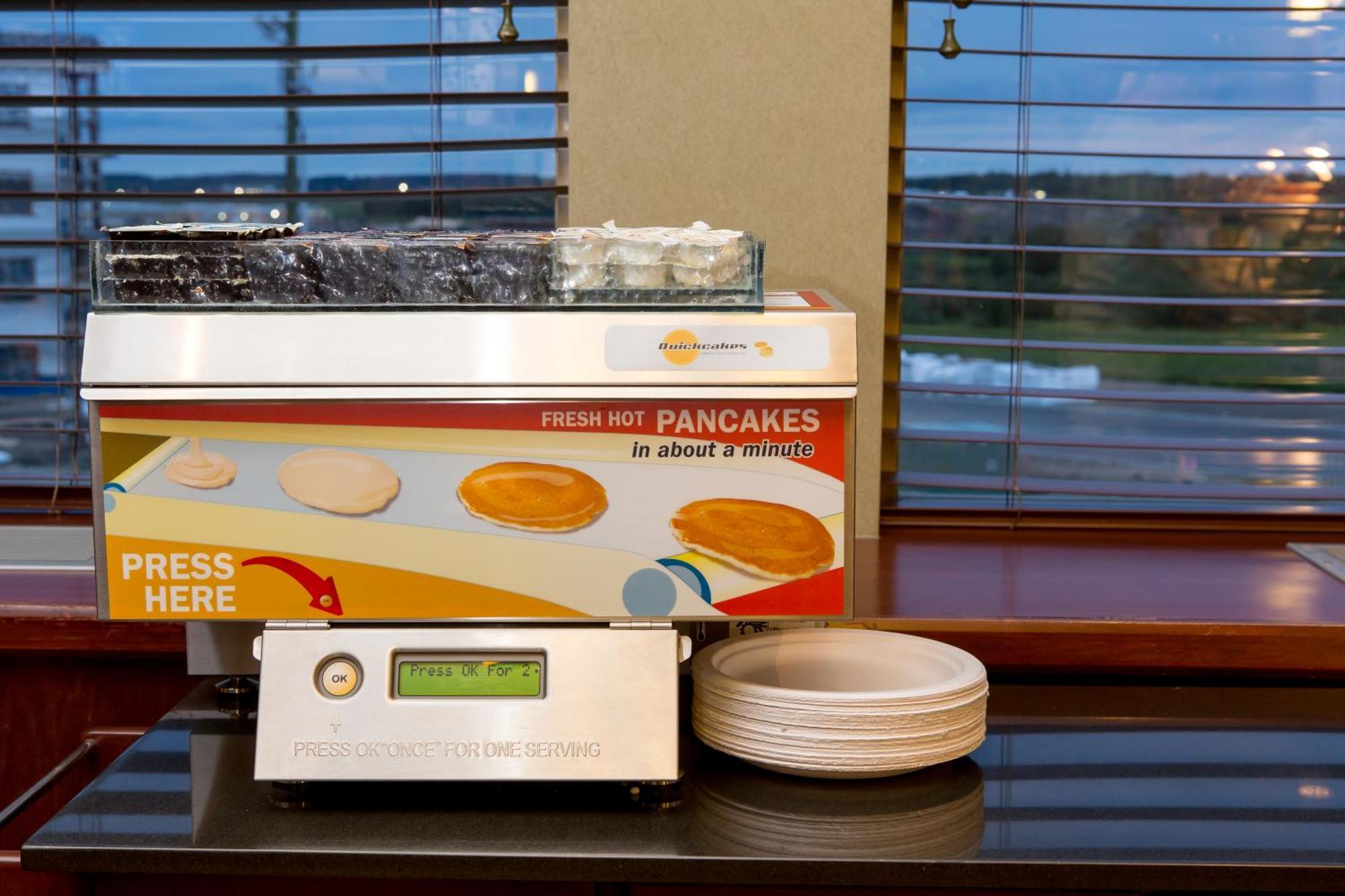 Holiday Inn Express & Suites Drayton Valley By Ihg Bagian luar foto