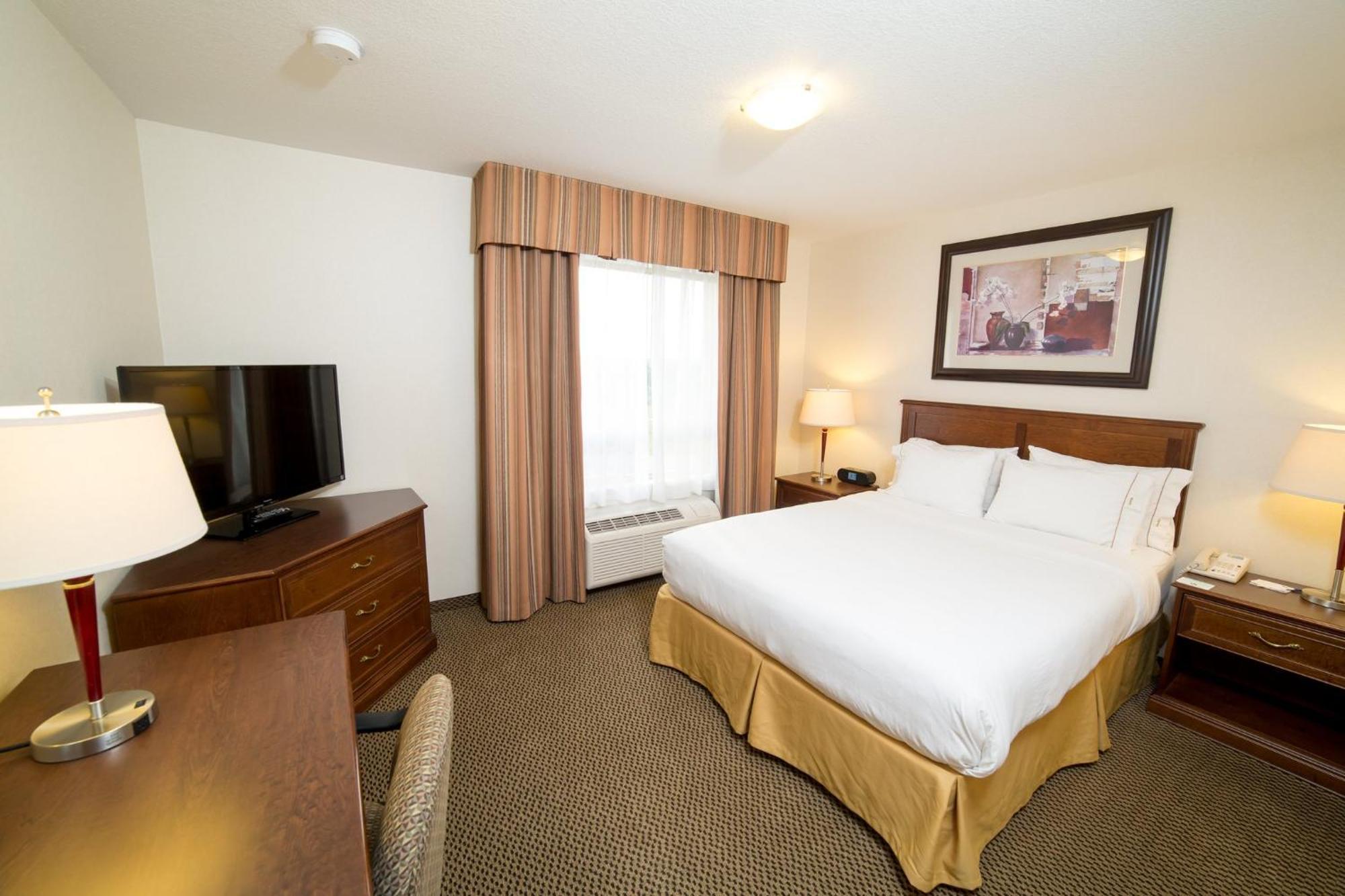 Holiday Inn Express & Suites Drayton Valley By Ihg Bagian luar foto